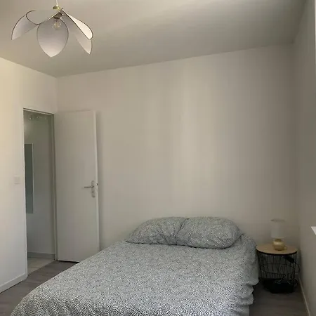 Apartment Apkm Mezieres-sur-Seine